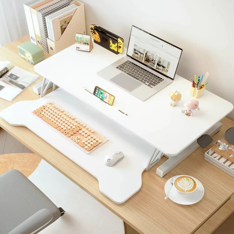 スタンディングデスクライザー高さ調節可能なデュアルサーフェス - Desk Setup Minimalist のレビューと価格